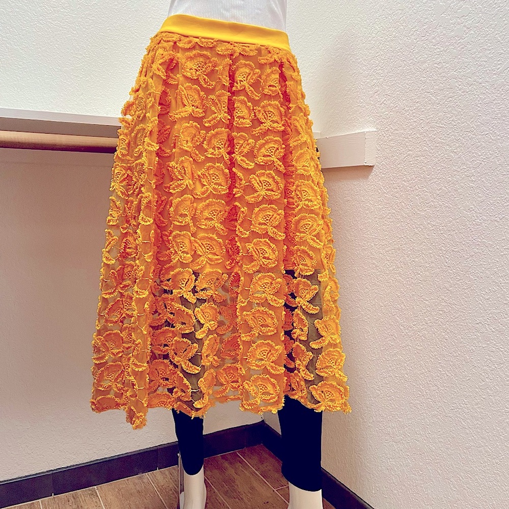 New York & Company Stretch Marigold 3D Floral appliqué long festive skirt Sz Sm